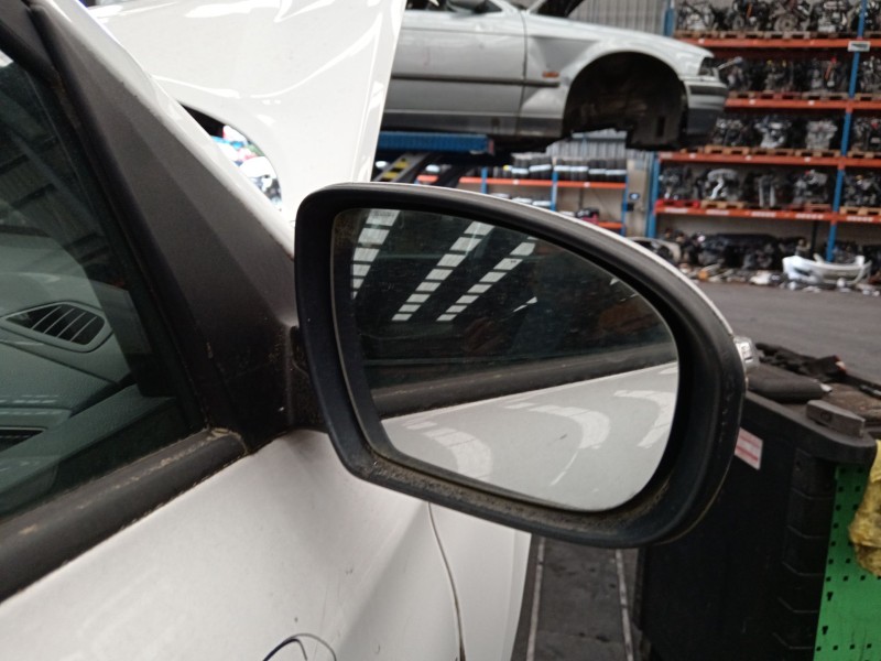 Recambio de retrovisor derecho para hyundai i20 ii (gb, ib) 1.1 crdi referencia OEM IAM 87620C8100  