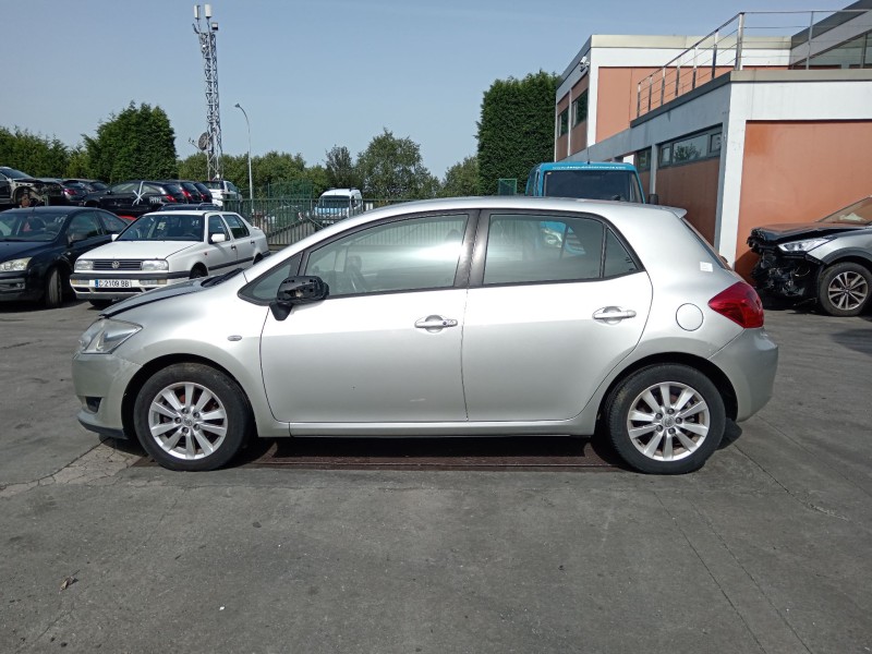 toyota auris (_e15_) del año 2007