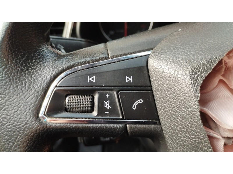 Recambio de volante para seat leon sc (5f5) style referencia OEM IAM 5F0419091L 5F0419091LV17 5F0919719B