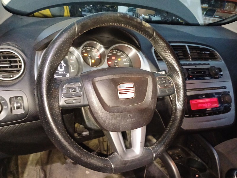 Recambio de volante para seat altea (5p1) 1.4 tsi referencia OEM IAM 7N5419091C 7N5419091CB0U 1P0959537H