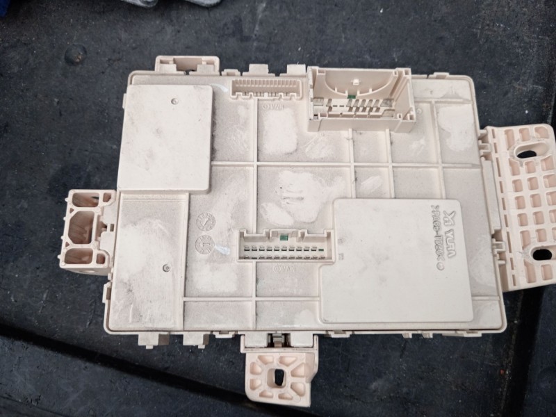 Recambio de caja reles / fusibles para kia cee´d (jd) 1.6 crdi 128 referencia OEM IAM 91950A2030  