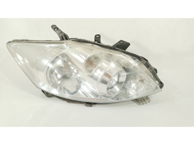 Recambio de faro derecho para toyota auris (_e15_) 1.4 d-4d (nde150_) referencia OEM IAM 8111002A40 89903723 89903691