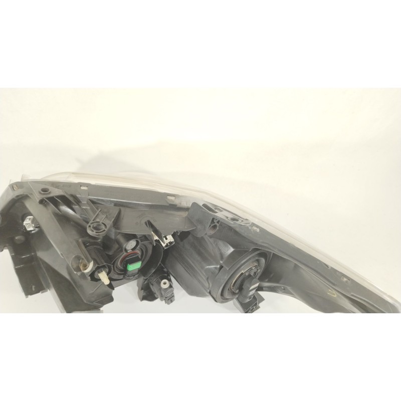 Recambio de faro derecho para toyota auris (_e15_) 1.4 d-4d (nde150_) referencia OEM IAM 8111002A40 89903723 89903691