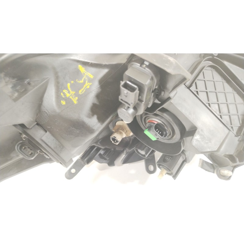Recambio de faro derecho para toyota auris (_e15_) 1.4 d-4d (nde150_) referencia OEM IAM 8111002A40 89903723 89903691