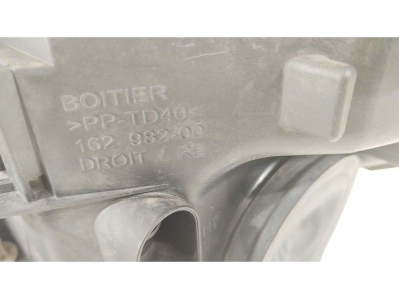 Recambio de faro derecho para citroën c4 picasso i monospace (ud_) 1.6 hdi referencia OEM IAM 6206A8  