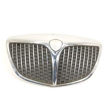 REJILLA DELANTERA 735349457 