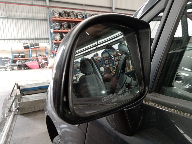 Recambio de retrovisor izquierdo para kia carens iii monospace (un) 2.0 crdi 115 referencia OEM IAM   