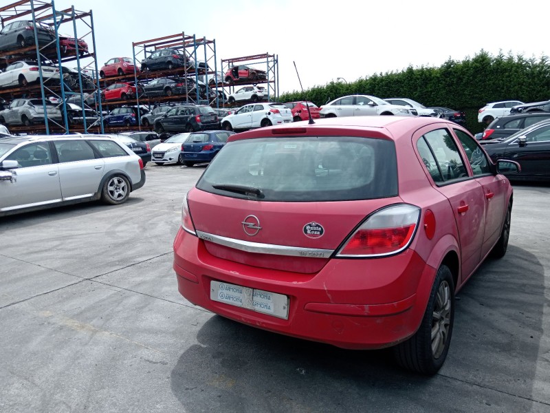 opel astra h gtc (a04) del año 2005