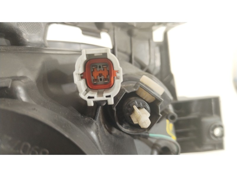 Recambio de faro izquierdo para nissan juke (f15) 1.2 dig-t referencia OEM IAM 26060BV90B 89909531 