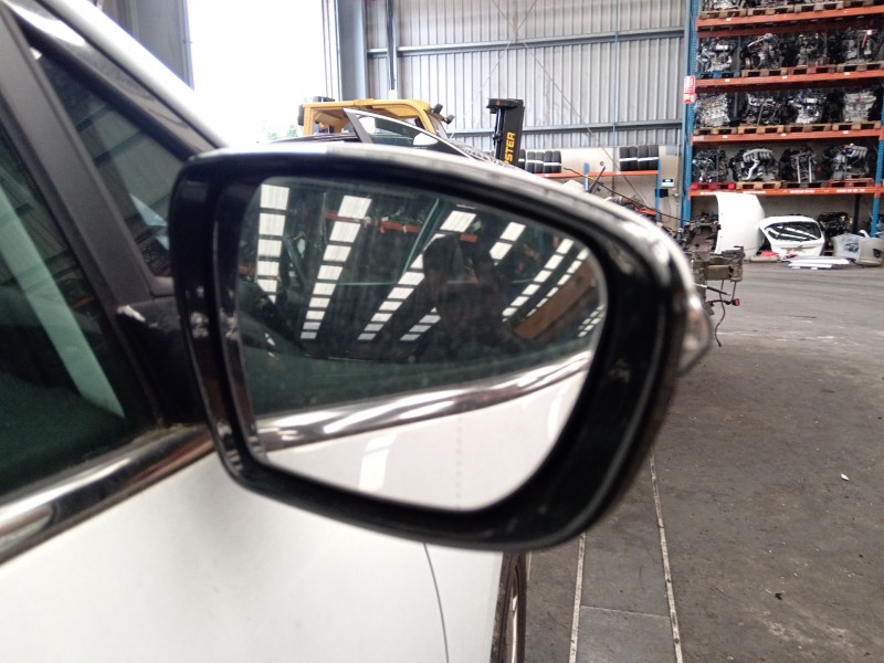 Recambio de retrovisor derecho para kia cee´d (jd) 1.6 crdi 128 referencia OEM IAM   
