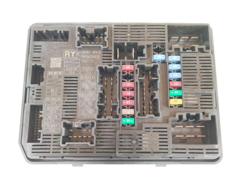 CAJA RELES / FUSIBLES 284B76RA1B P47802HDTB 