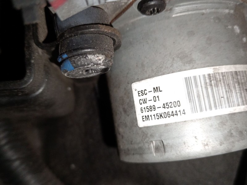 Recambio de abs para kia cee´d (jd) 1.6 crdi 136 referencia OEM IAM 6158945200  