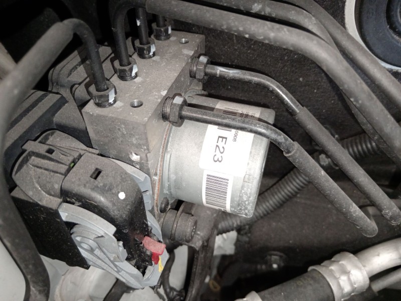 Recambio de abs para kia cee´d (jd) 1.4 mpi referencia OEM IAM 6158945200 58900A2230 