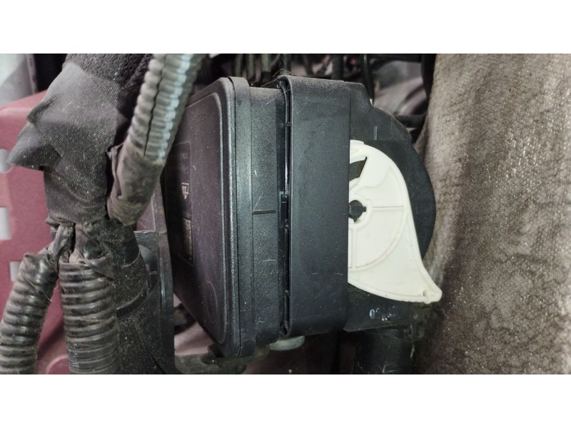 Recambio de abs para opel corsa f (p2jo) 1.2 (68) referencia OEM IAM 9839933880  