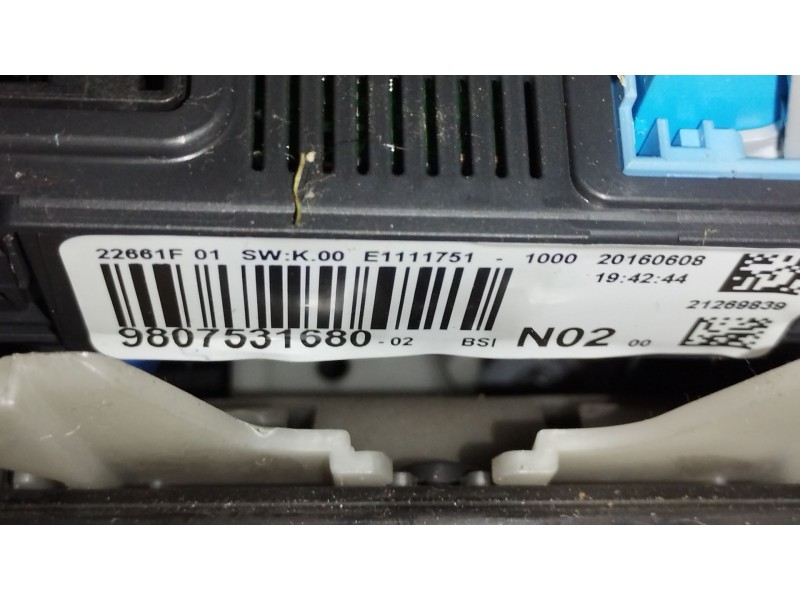 Recambio de caja reles / fusibles para citroën c4 cactus 1.6 bluehdi 100 referencia OEM IAM 9807531680  