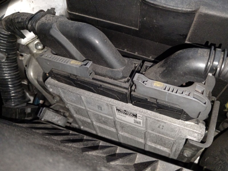 Recambio de centralita motor uce para toyota auris (_e15_) 1.6 (zre151_) referencia OEM IAM 8966102E51 MB2753000221 