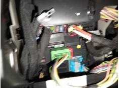 Recambio de caja reles / fusibles para peugeot 308 ii (lb_, lp_, lw_, lh_, l3_) 1.6 hdi / bluehdi 115 referencia OEM IAM 9807054