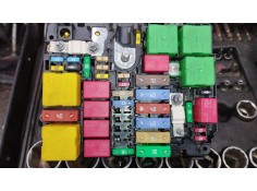 Recambio de caja reles / fusibles para opel crossland x / crossland (p17, p2qo) 1.5 turbo d (75) referencia OEM IAM 9804846880  