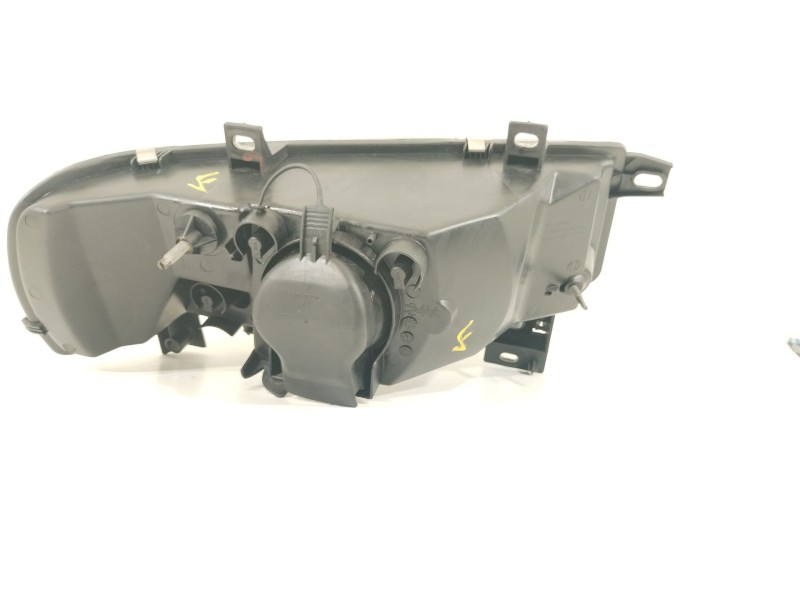 Recambio de faro izquierdo para renault master ii autobús (jd) 1.9 dti referencia OEM IAM 7701044518  