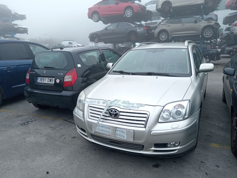 toyota avensis station wagon (_t25_) del año 2005