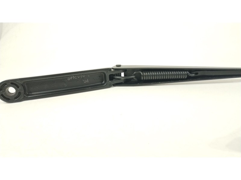 Recambio de brazo limpia delantero derecho para seat ibiza (kj1) fr referencia OEM IAM 6F2955410V1  