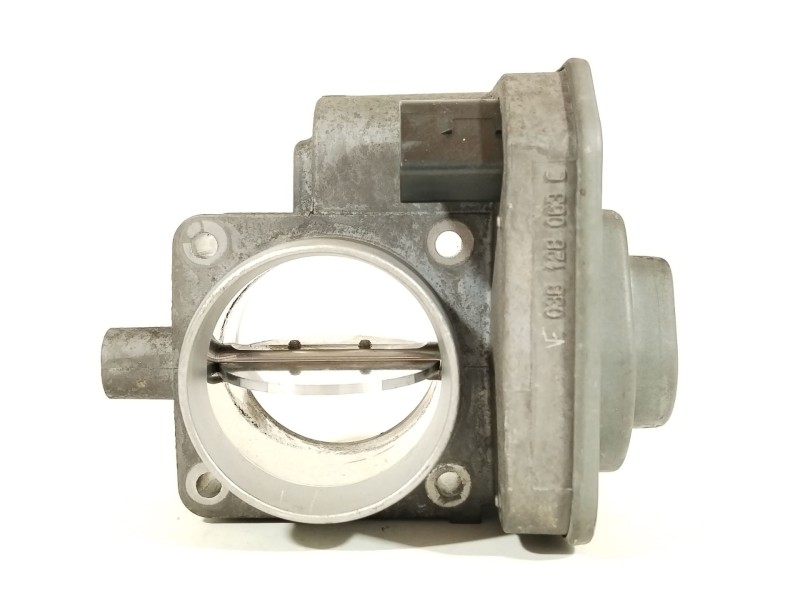 Recambio de caja mariposa para seat ibiza iii (6l1) 1.9 sdi referencia OEM IAM 038128063C  