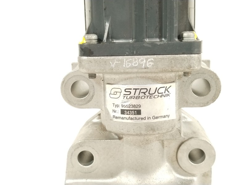 Recambio de valvula egr para opel astra j (p10) 1.7 cdti (68) referencia OEM IAM 95523829 8973766633 