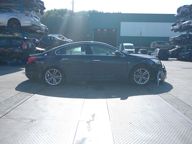 opel insignia a sports tourer (g09) del año 2009