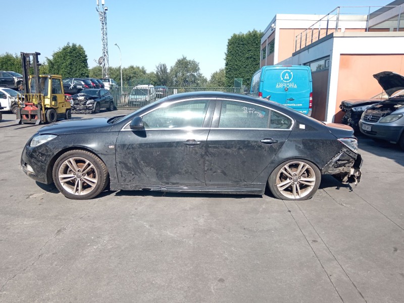 opel insignia a sports tourer (g09) del año 2009
