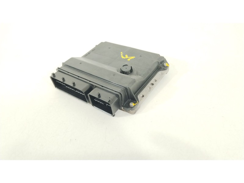 Recambio de centralita motor uce para toyota auris (_e15_) 1.6 (zre151_) referencia OEM IAM 8966102E51 MB2753000221 