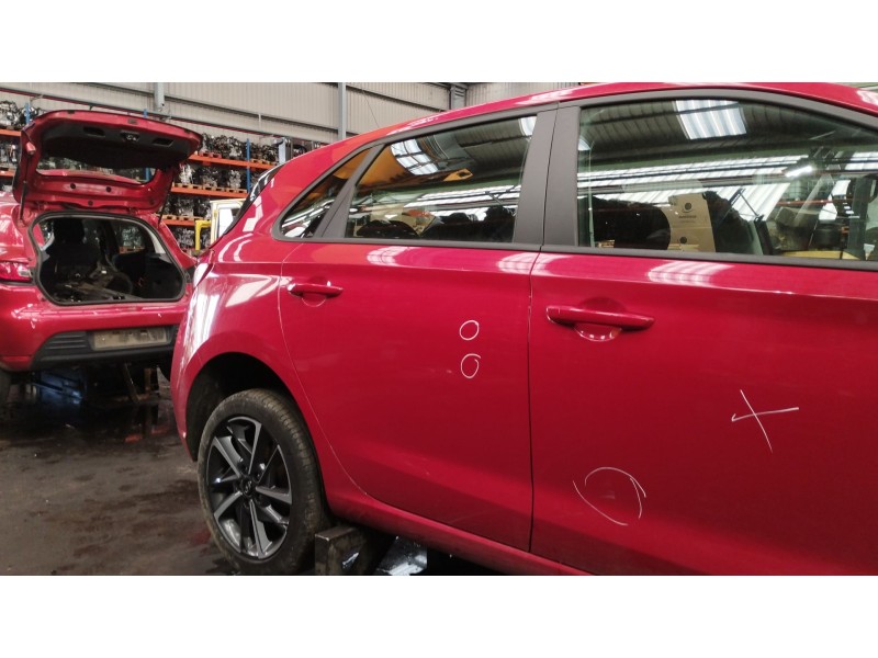 Recambio de puerta trasera derecha para hyundai i30 (pde, pd, pden) 1.5 referencia OEM IAM 77004G4000  