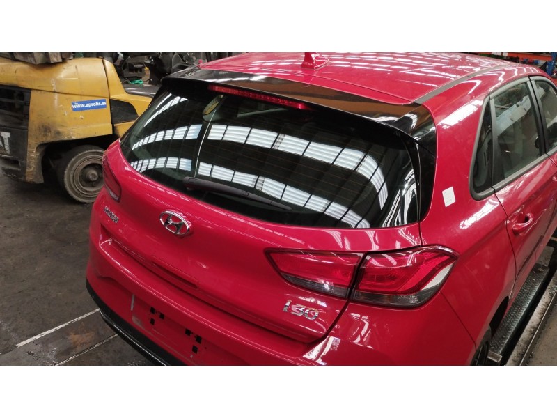 Recambio de porton trasero para hyundai i30 (pde, pd, pden) 1.5 referencia OEM IAM 73700G4010  