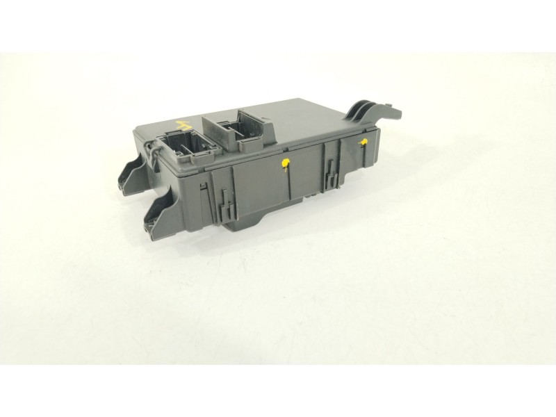 Recambio de caja reles / fusibles para fiat grande punto (199_) 1.4 (199axb1a) referencia OEM IAM 51798615 00517986150 28094319