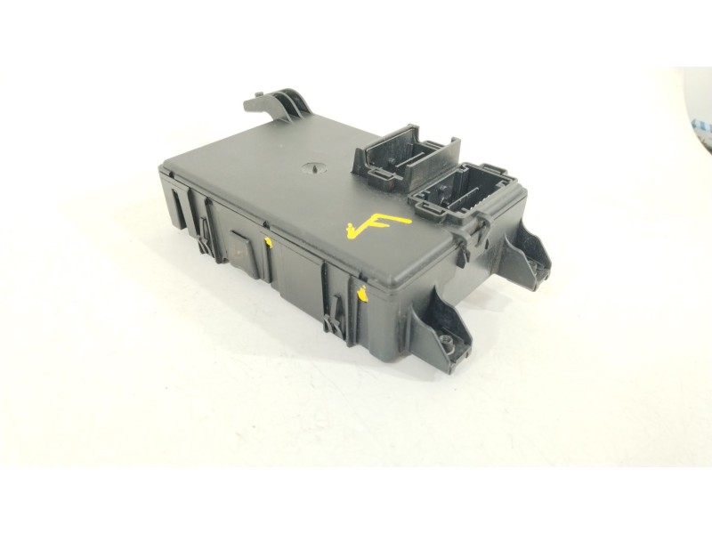 Recambio de caja reles / fusibles para fiat grande punto (199_) 1.4 (199axb1a) referencia OEM IAM 51798615 00517986150 28094319
