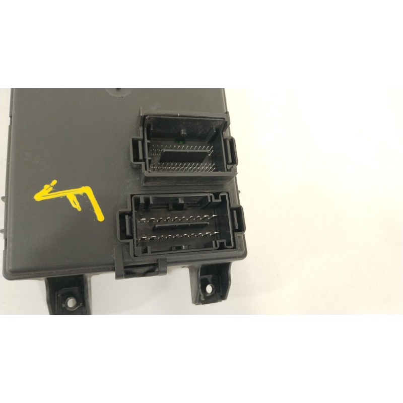 Recambio de caja reles / fusibles para fiat grande punto (199_) 1.4 (199axb1a) referencia OEM IAM 51798615 00517986150 28094319