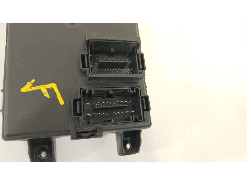 Recambio de caja reles / fusibles para fiat grande punto (199_) 1.4 (199axb1a) referencia OEM IAM 51798615 00517986150 28094319