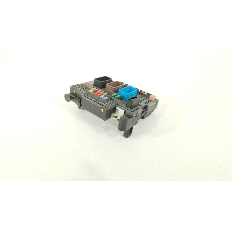 Recambio de caja reles / fusibles para citroën c4 ii (nc_) 1.6 hdi 115 referencia OEM IAM 9677987180 BSMAB100 