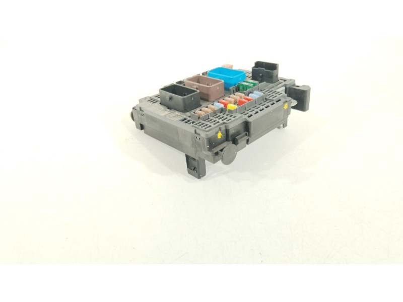 Recambio de caja reles / fusibles para citroën c4 ii (nc_) 1.6 hdi 115 referencia OEM IAM 9677987180 BSMAB100 