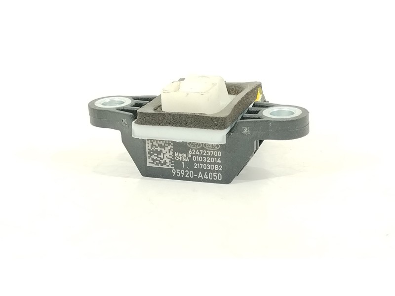 Recambio de sensor para kia carens iv 1.7 crdi referencia OEM IAM 95920A4050 624723700 