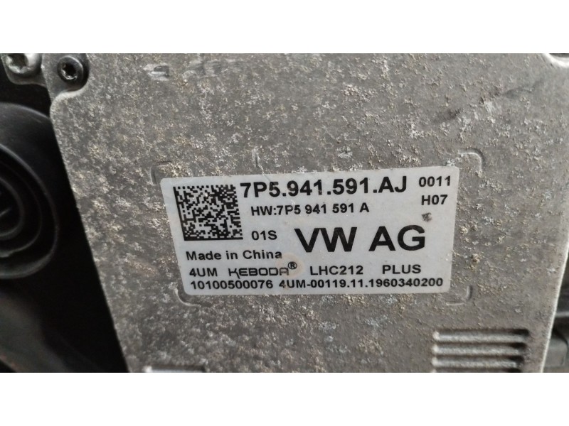 Recambio de faro derecho para seat leon st (5f8) 2.0 cupra referencia OEM IAM 5F1941008L 90100840 7P5941591AJ