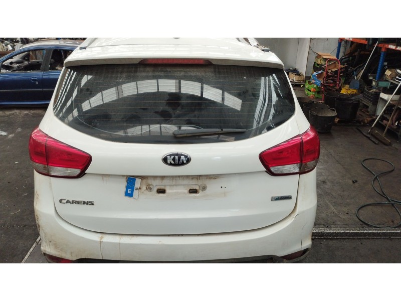Recambio de porton trasero para kia carens iv 1.7 crdi referencia OEM IAM 73700A4040  