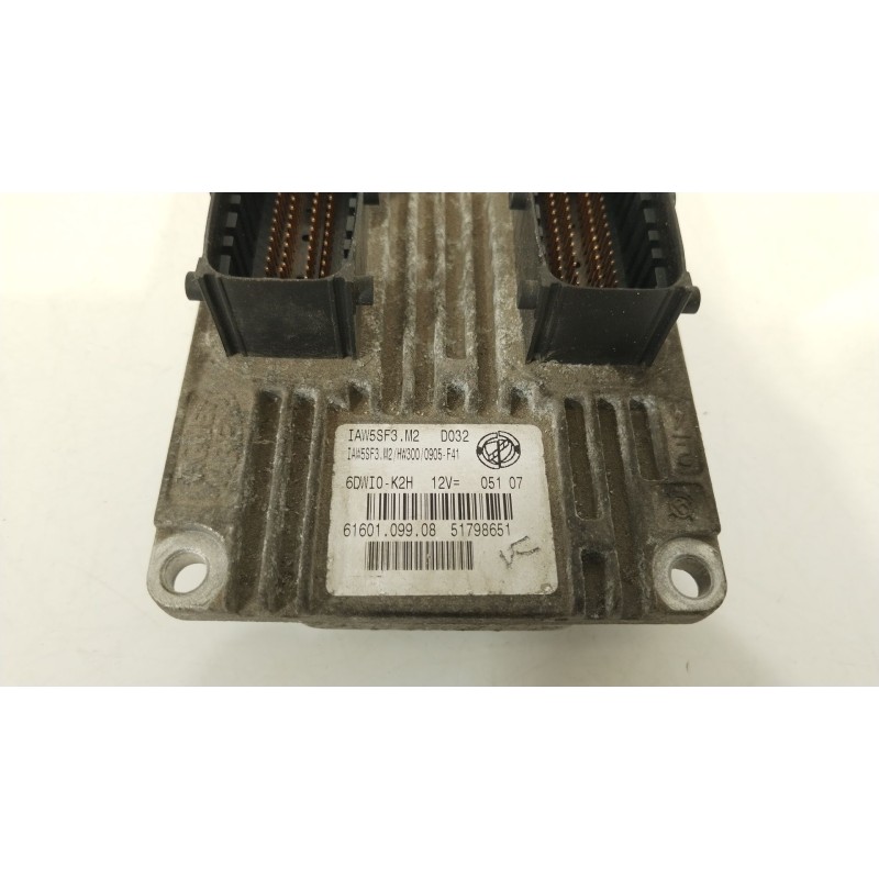Recambio de centralita motor uce para fiat grande punto (199_) 1.4 (199axb1a) referencia OEM IAM 51798651 6160109908 