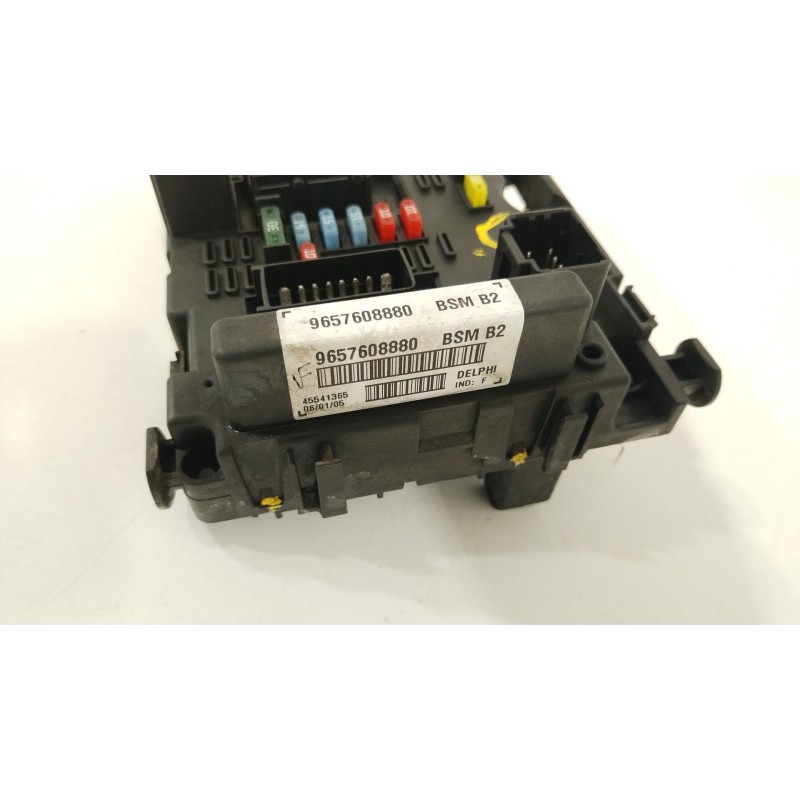 Recambio de caja reles / fusibles para peugeot 307 break (3e) 2.0 hdi 90 referencia OEM IAM 9657608880 BSMB2 