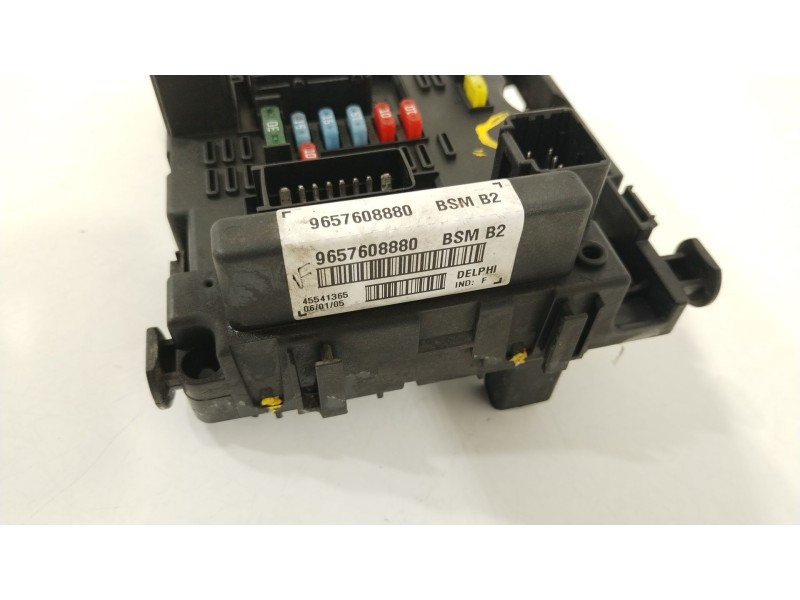 Recambio de caja reles / fusibles para peugeot 307 break (3e) 2.0 hdi 90 referencia OEM IAM 9657608880 BSMB2 