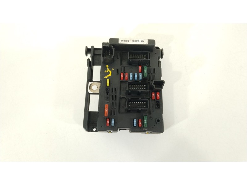 Recambio de caja reles / fusibles para peugeot 307 break (3e) 2.0 hdi 90 referencia OEM IAM 9657608880 BSMB2 