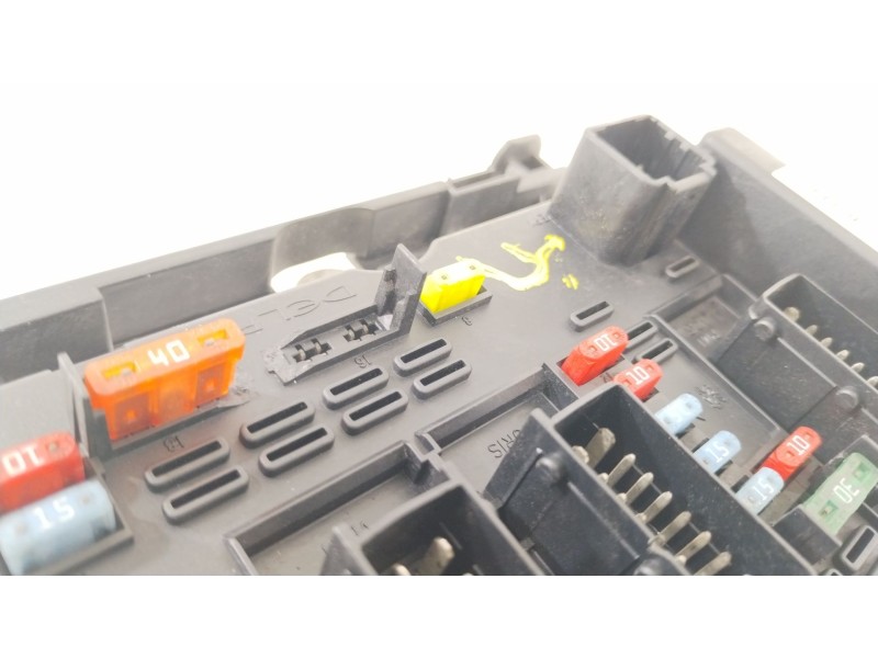 Recambio de caja reles / fusibles para peugeot 307 break (3e) 2.0 hdi 90 referencia OEM IAM 9657608880 BSMB2 