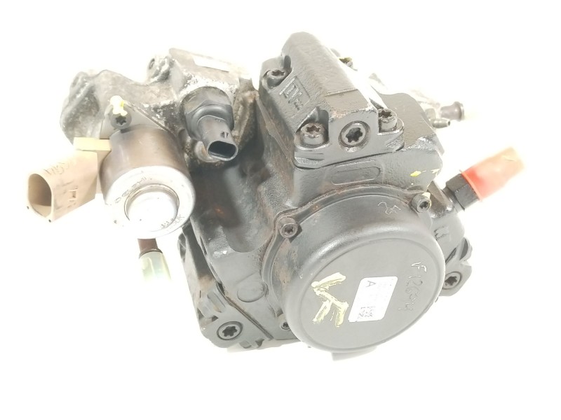 Recambio de bomba inyeccion para kia cee´d spirit referencia OEM IAM 331002A710 28277574 