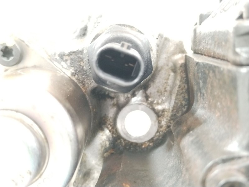 Recambio de bomba inyeccion para kia cee´d spirit referencia OEM IAM 331002A710 28277574 