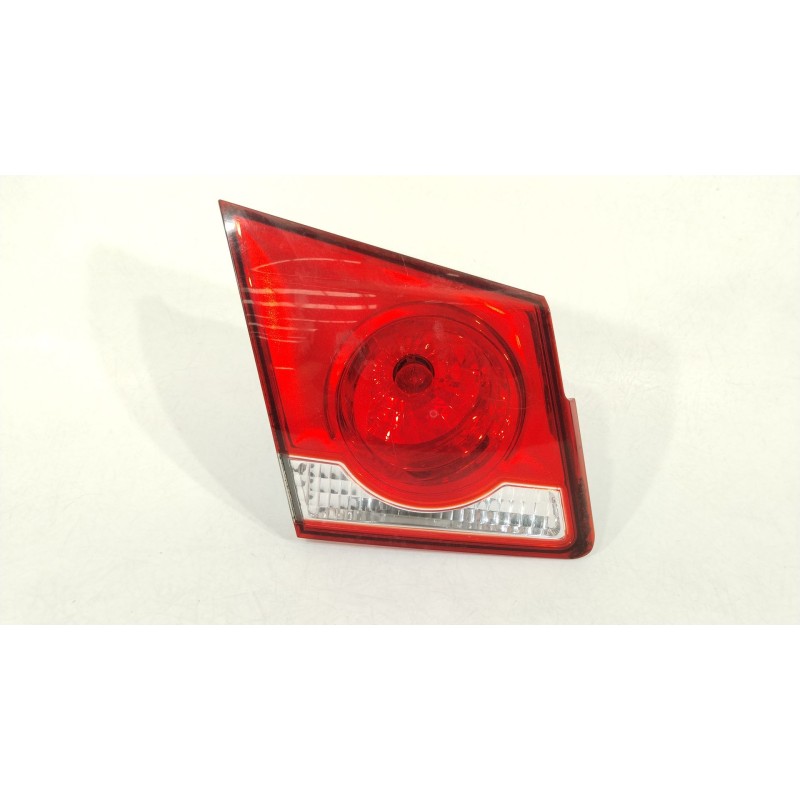 Recambio de piloto trasero izquierdo en porton para chevrolet cruze (j300) 2.0 cdi referencia OEM IAM 96830489  