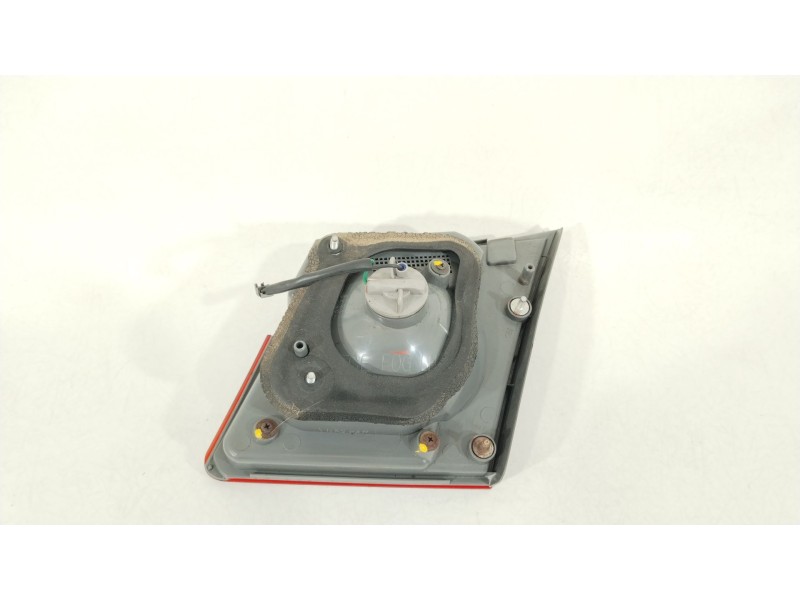 Recambio de piloto trasero izquierdo en porton para chevrolet cruze (j300) 2.0 cdi referencia OEM IAM 96830489  